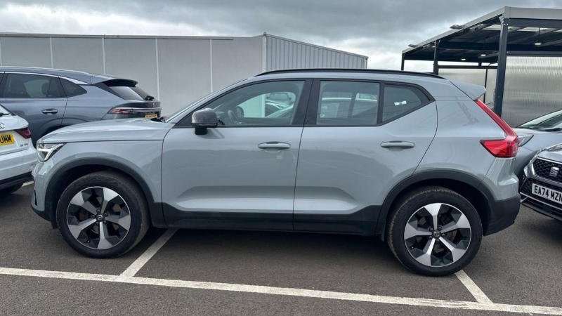 Volvo XC40 2.0 B4p Plus Dark 2025 Grey #2