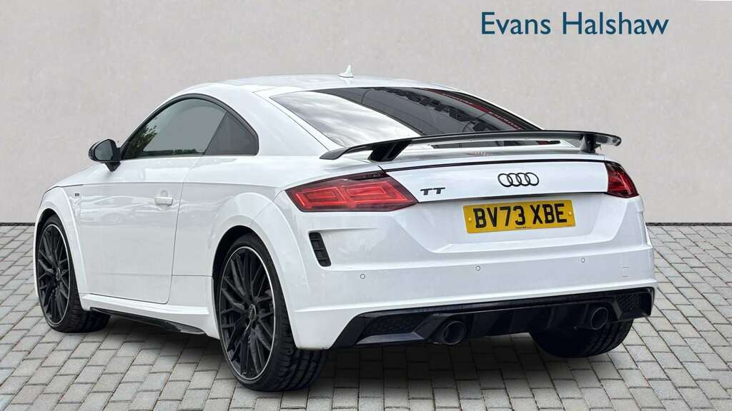 Audi TT 40 Tfsi Black Edition S Tronic 2023 White #2