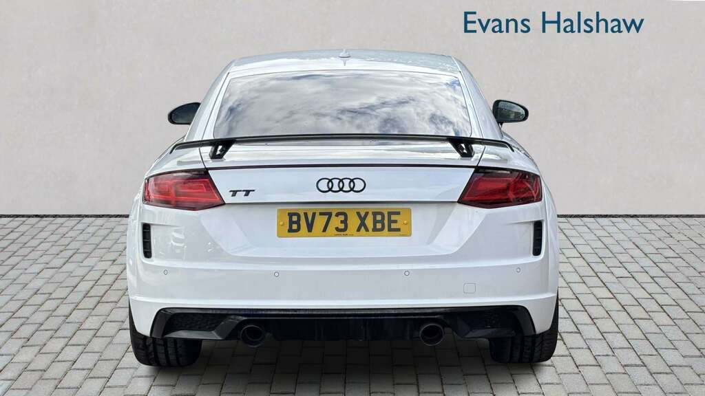 Audi TT 40 Tfsi Black Edition S Tronic 2023 White #4