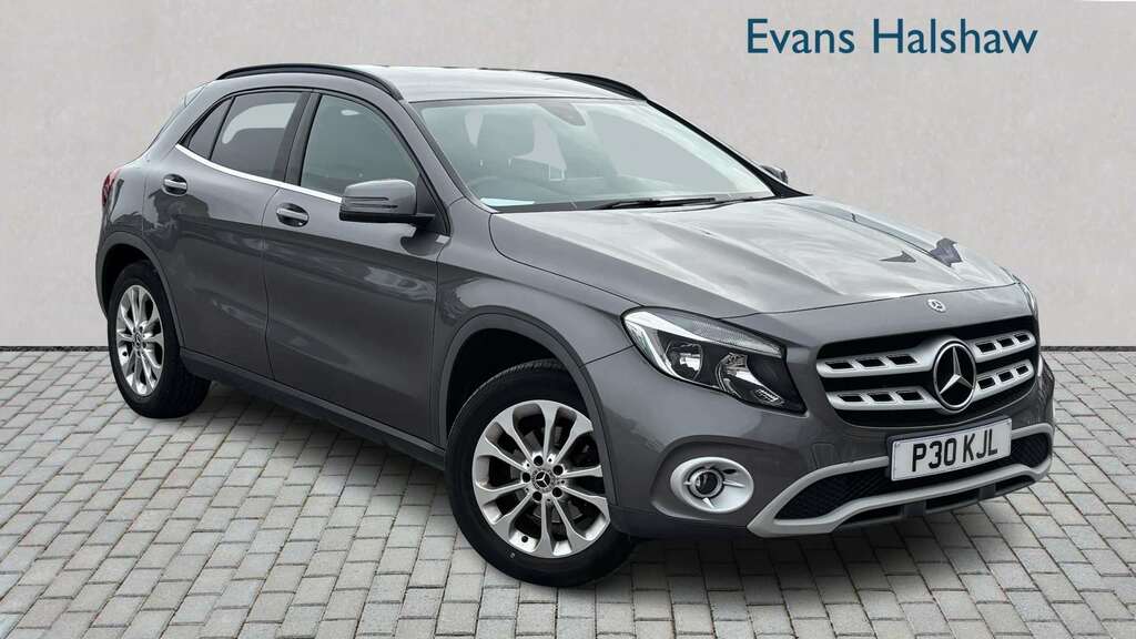 Mercedes-Benz GLA Class 220D Amg Line Premium 7G-dct 4Matic Euro 6 Ss Grey #1