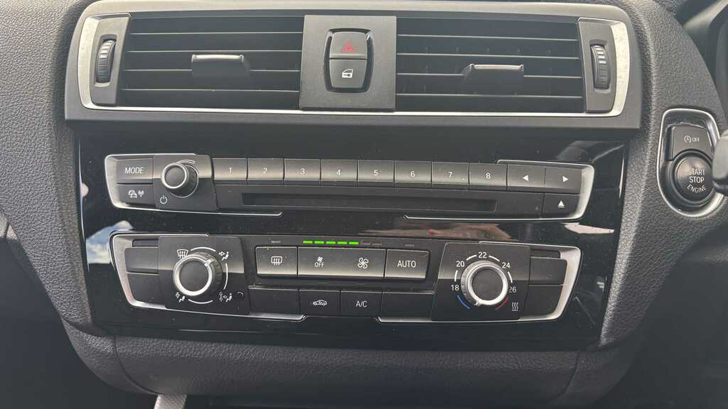 BMW 1 Series 120D Xdrive M Sport White #18