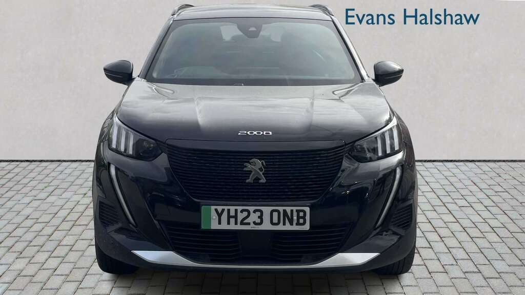 Peugeot e-2008 100Kw Gt 50Kwh 2023 Black #4