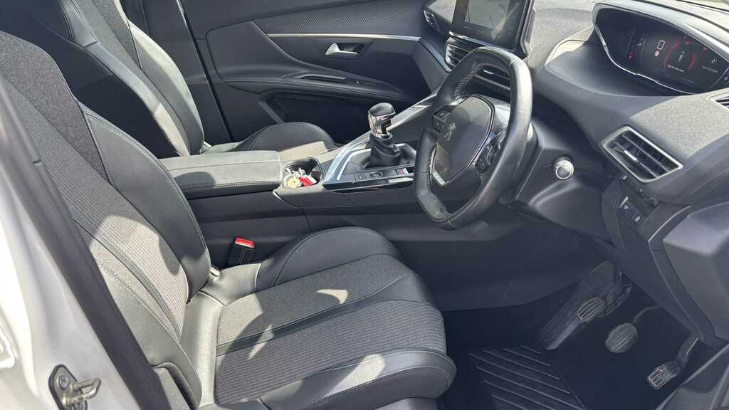 Peugeot 5008 1.5 Bluehdi Allure 2021 White #3