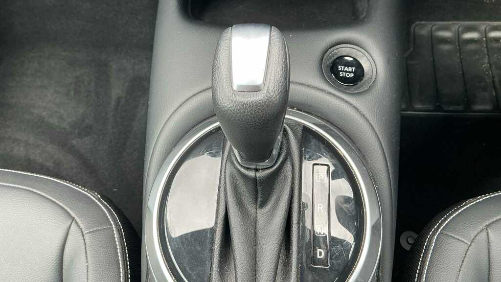 Nissan Juke 1.6 Hybrid N-connecta  #25