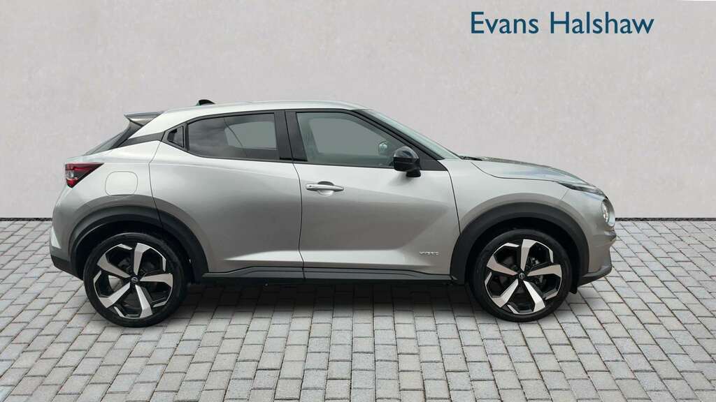 Nissan Juke 1.6 Hybrid Tekna 2023 Silver #3