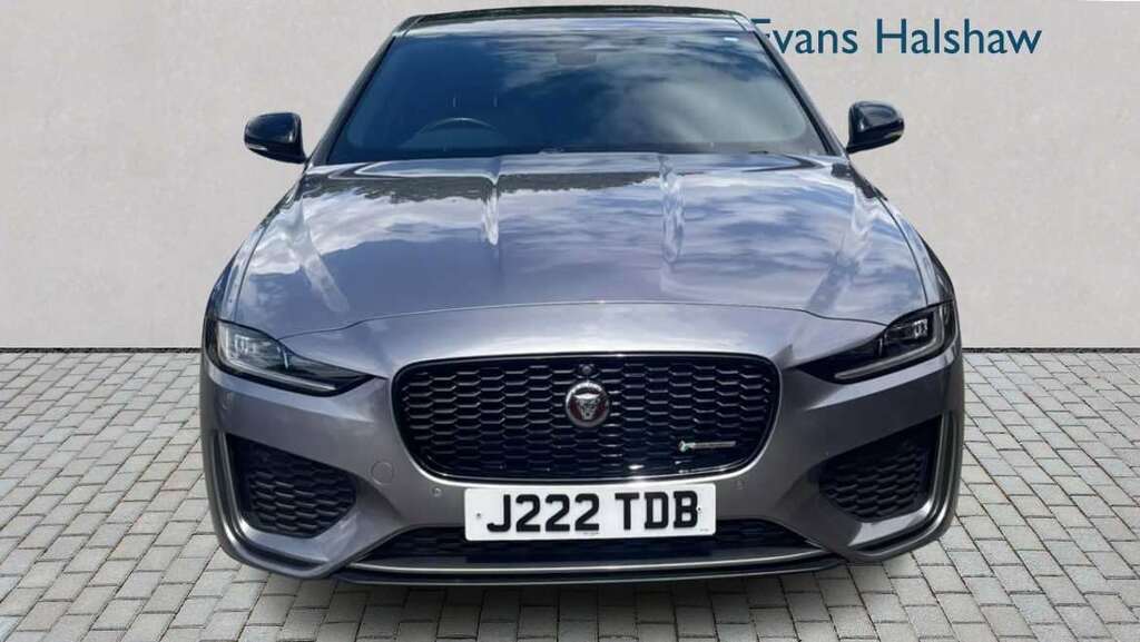 Jaguar XE 2.0 D200 R-dynamic Black 2021 Grey #2