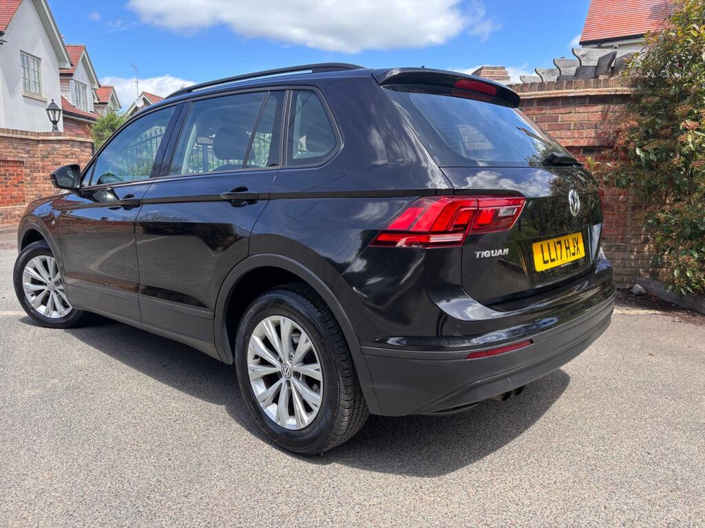 Volkswagen Tiguan 2.0 Tdi Bluemotion Tech S Euro 6 Ss LL17HJX Black #5