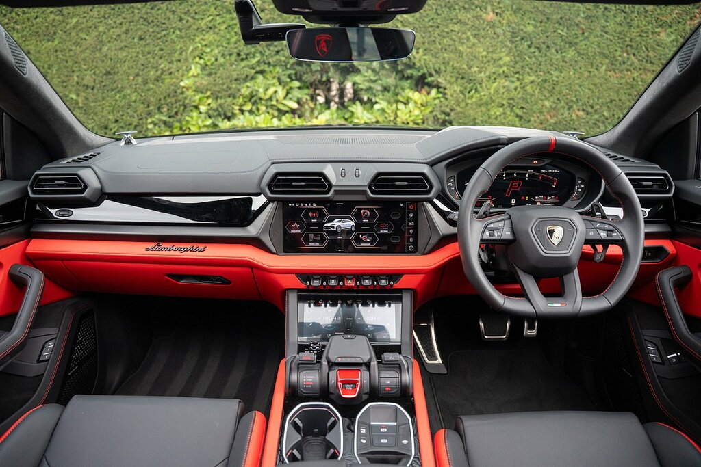 Lamborghini Urus V8 Biturbo Se Black #3
