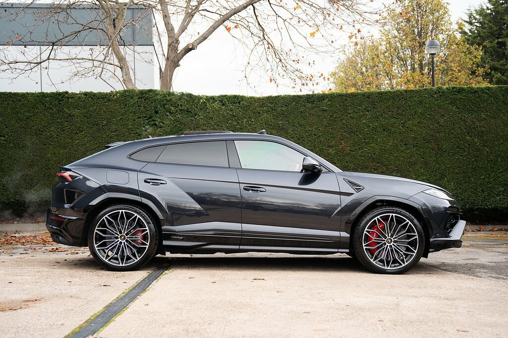 Lamborghini Urus V8 Biturbo Se Black #5
