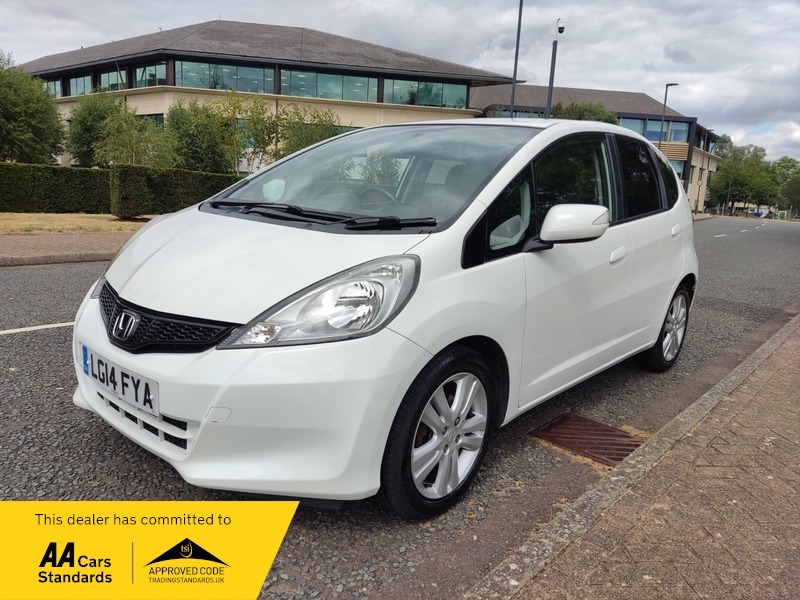 Honda Jazz 1.4 I-vtec Es Plus White #3