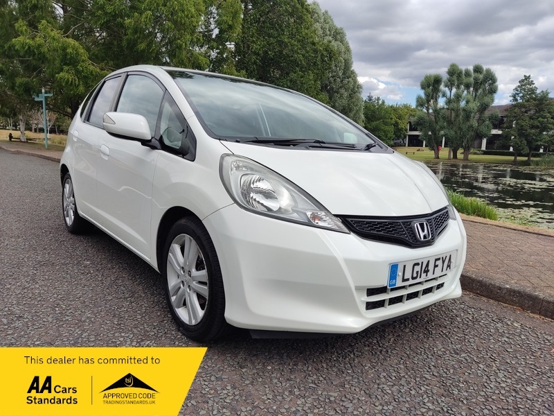 Honda Jazz 1.4 I-vtec Es Plus White