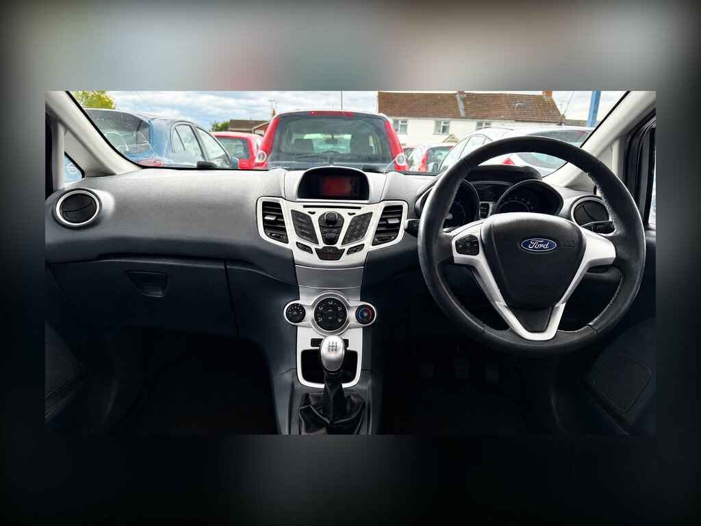 Ford Fiesta 1.4 Tdci Zetec Hatchback 110 G Blue #2