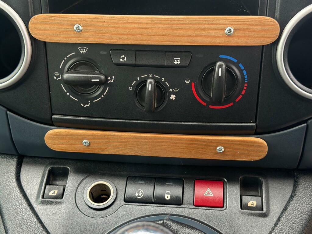 Peugeot Partner Tepee Tepee 1.6 Hdi 8V Tepee Outdoor Red #36