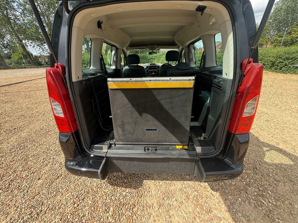 Peugeot Partner Tepee Tepee 1.6 Hdi 8V Tepee Outdoor Red #31
