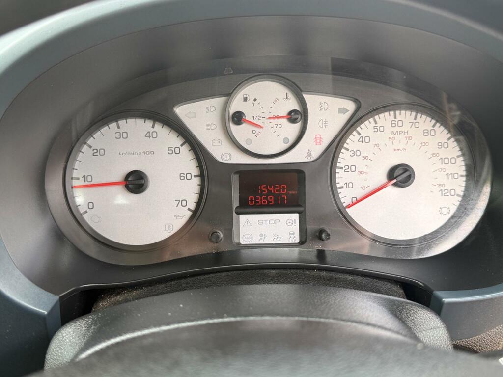 Peugeot Partner Tepee Tepee 1.6 Hdi 8V Tepee Outdoor Red #39