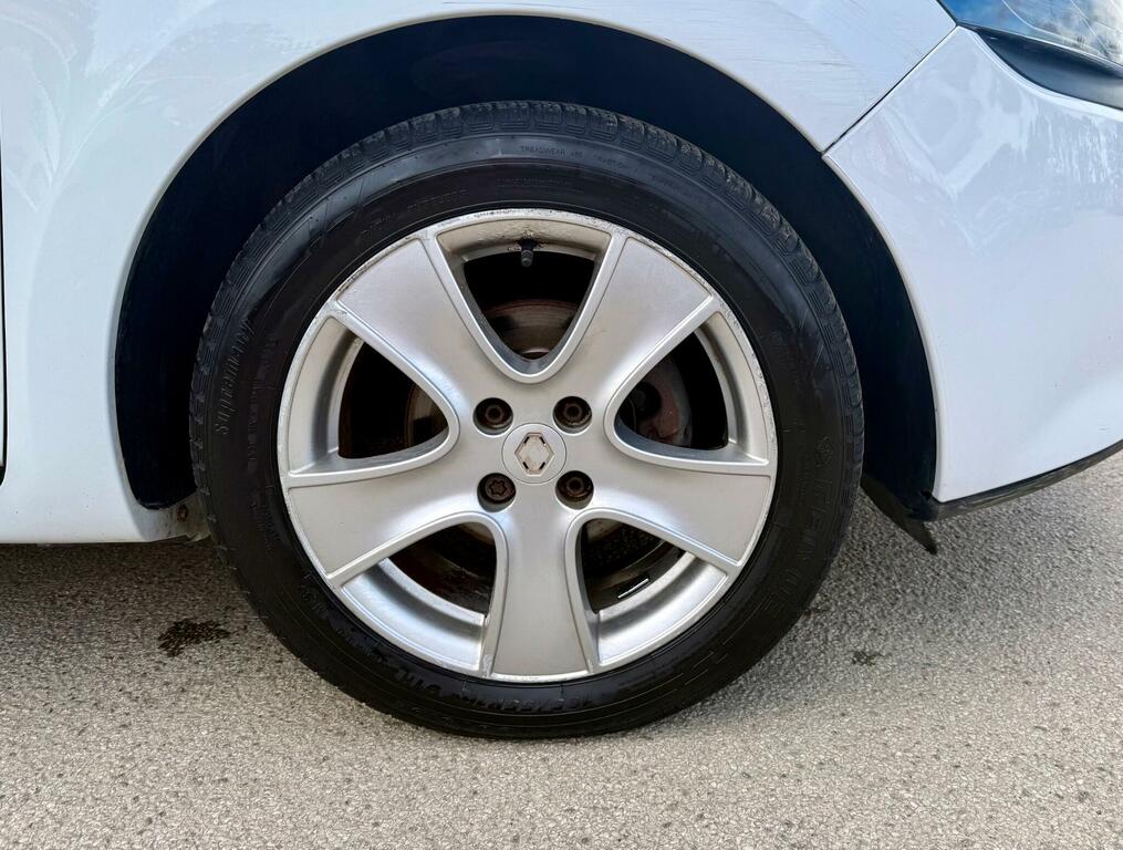 Renault Clio 1.5 Turbo Dci, Dynamique Medianav, Free R Grey #38