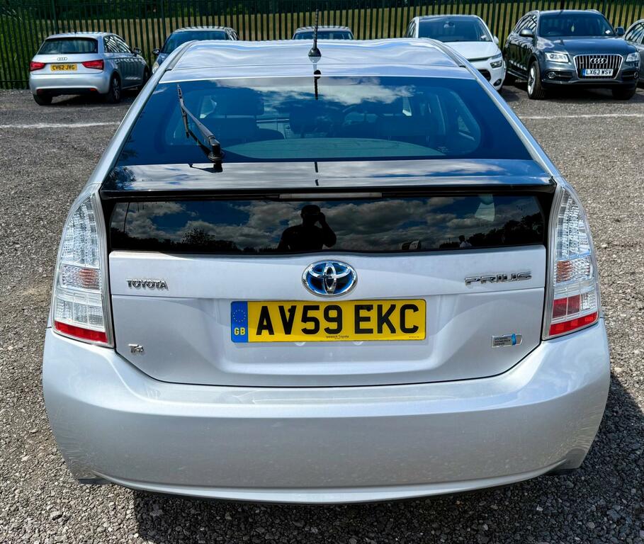 Toyota Prius Prius T4 Vvt-i Silver #12