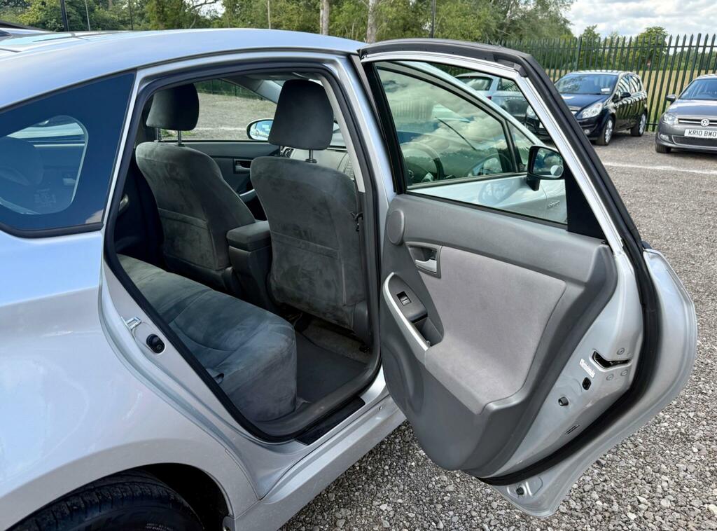 Toyota Prius Prius T4 Vvt-i Silver #33