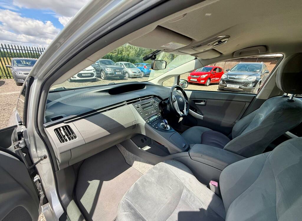 Toyota Prius Prius T4 Vvt-i Silver #19