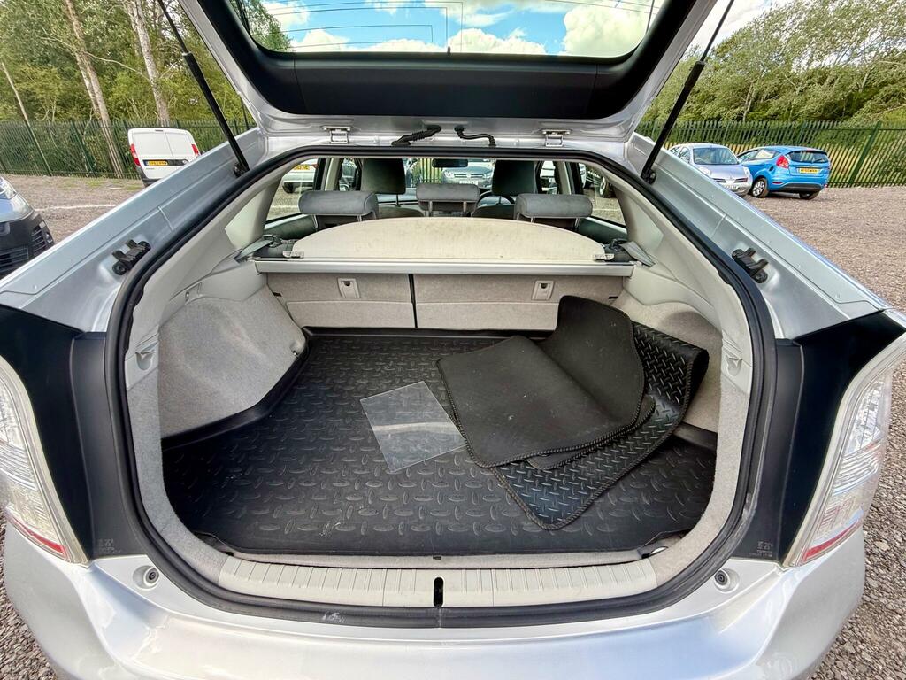 Toyota Prius Prius T4 Vvt-i Silver #44