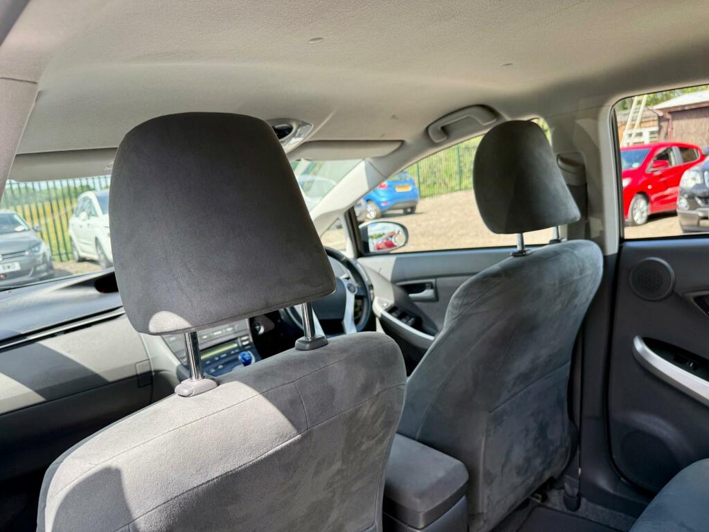 Toyota Prius Prius T4 Vvt-i Silver #23