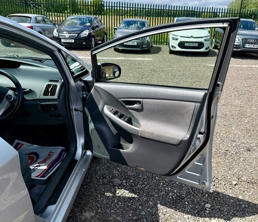 Toyota Prius Prius T4 Vvt-i Silver #30
