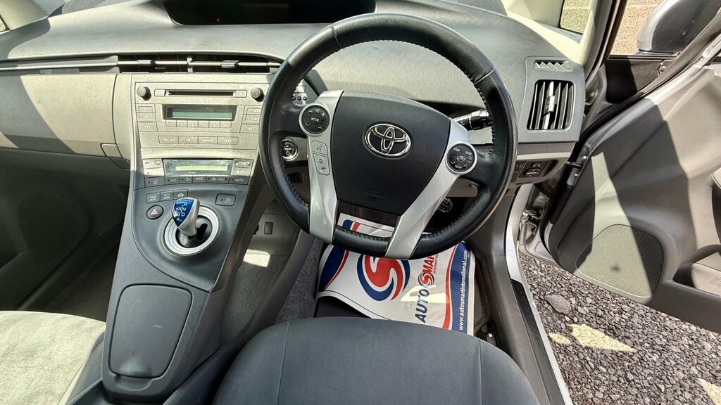 Toyota Prius Prius T4 Vvt-i Silver #47