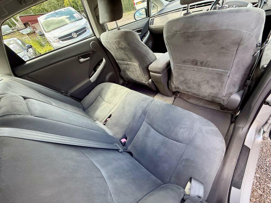 Toyota Prius Prius T4 Vvt-i Silver #28