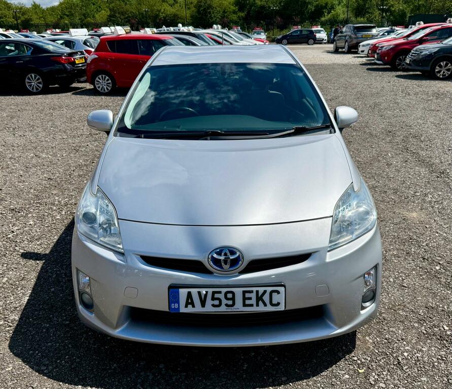 Toyota Prius T4 Silver #6