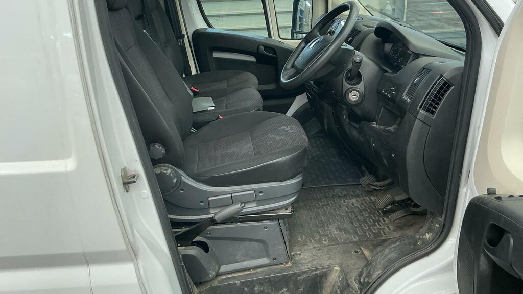 Vauxhall Movano 2022 72 F3500 White #7
