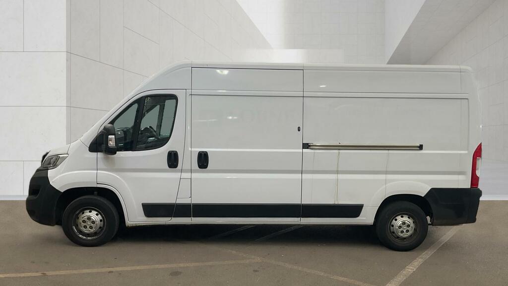 Vauxhall Movano Dynamic White #6