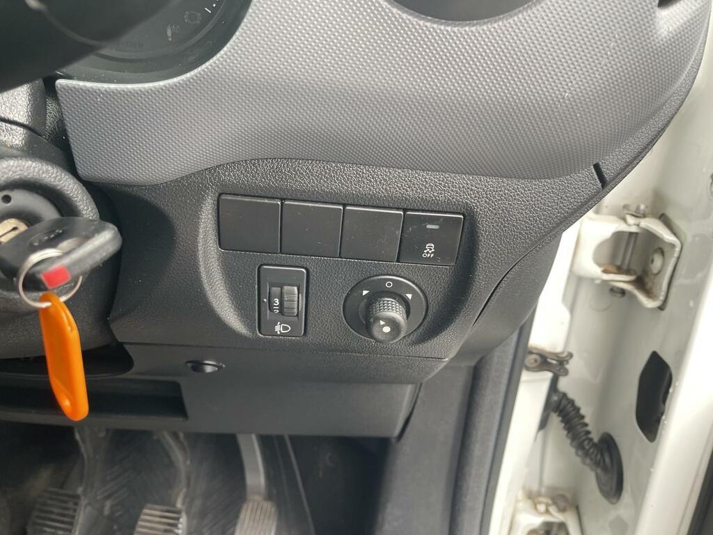 Citroen Berlingo 1.6 Bluehdi 100 Feel Etg6 Silver Mpv Silver #9