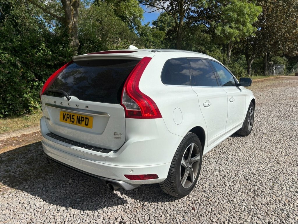 Volvo XC60 2.4L R-design Lux Nav White #3