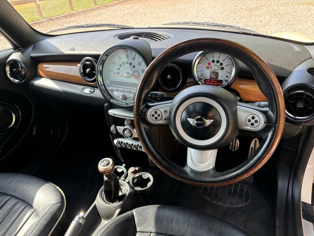 Mini Clubman 1.6 Cooper D 108 Bhp Estate Blue #18