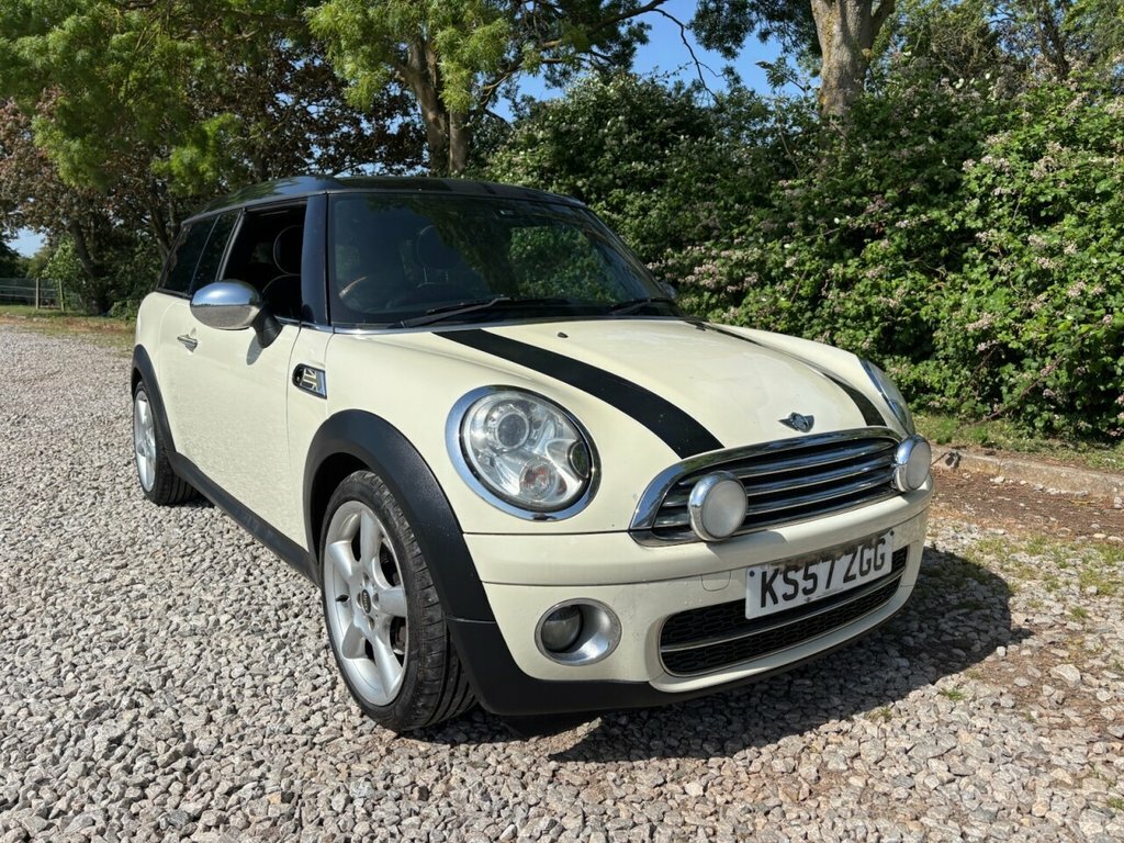 Mini Clubman Estate White
