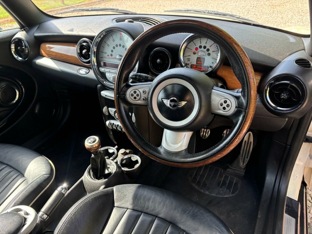 Mini Clubman 1.6 Cooper D 108 Bhp Estate Blue #21