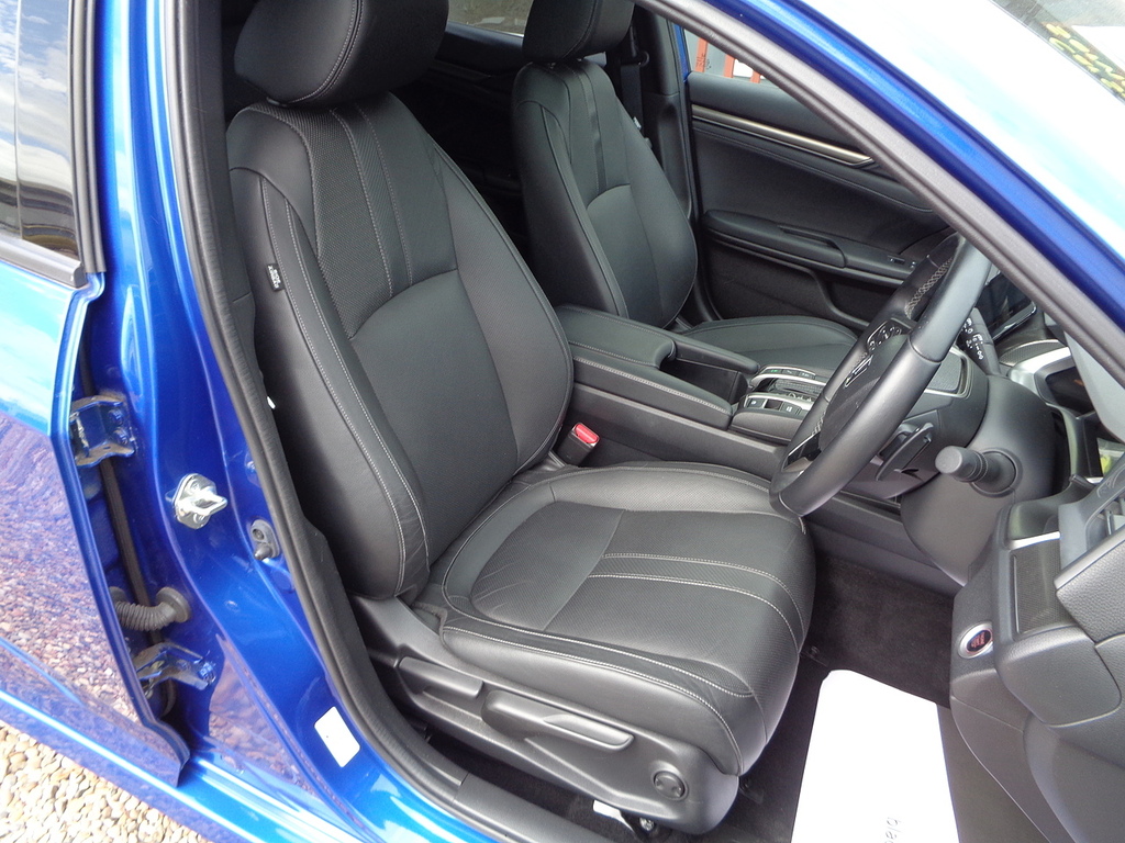 Honda Civic 1.5 Vtec Sport Plus 180 Bhp Full Service New White #19
