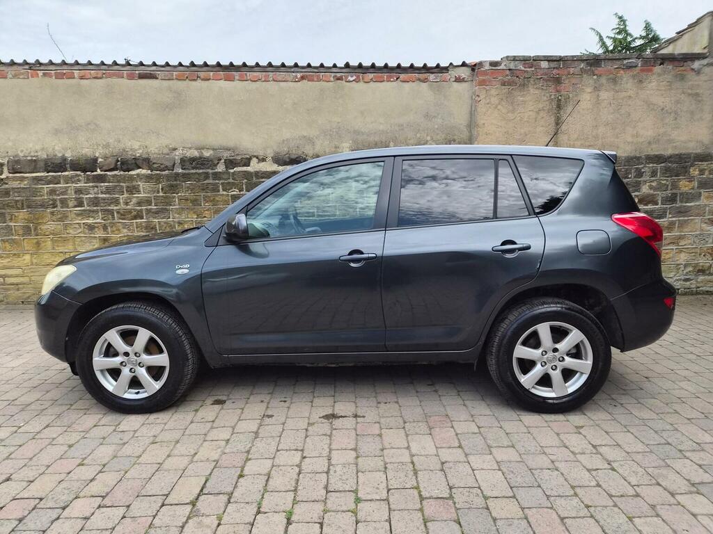 Toyota Rav 4 2.2 D-4d Xt-r 4Wd Grey #4