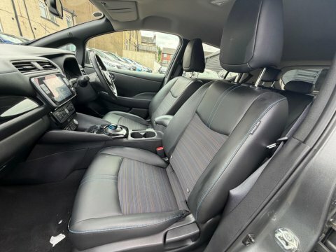 Nissan Leaf 40Kw Acenta With Sat Nav And Intelligent Cruise Co White #17