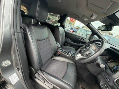 Nissan Leaf 40Kw Acenta With Sat Nav And Intelligent Cruise Co White #25