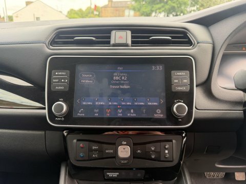 Nissan Leaf 40Kw Acenta With Sat Nav And Intelligent Cruise Co White #15