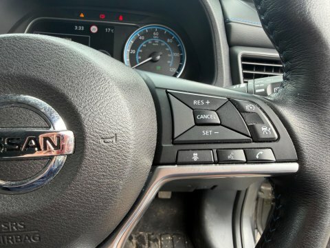 Nissan Leaf 40Kw Acenta With Sat Nav And Intelligent Cruise Co White #12