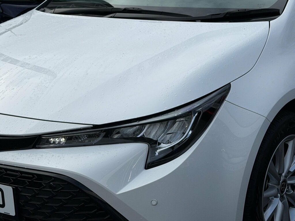 Toyota Corolla 1.8 Hybrid Icon Cvt FD74ARO White #5