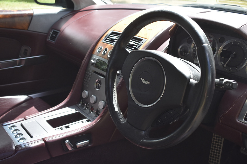 Aston Martin DB9 5.9L Sat Nav Burgundy Leather 19 Inch Alloys Silver #36