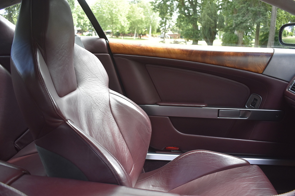 Aston Martin DB9 5.9L Sat Nav Burgundy Leather 19 Inch Alloys Silver #40