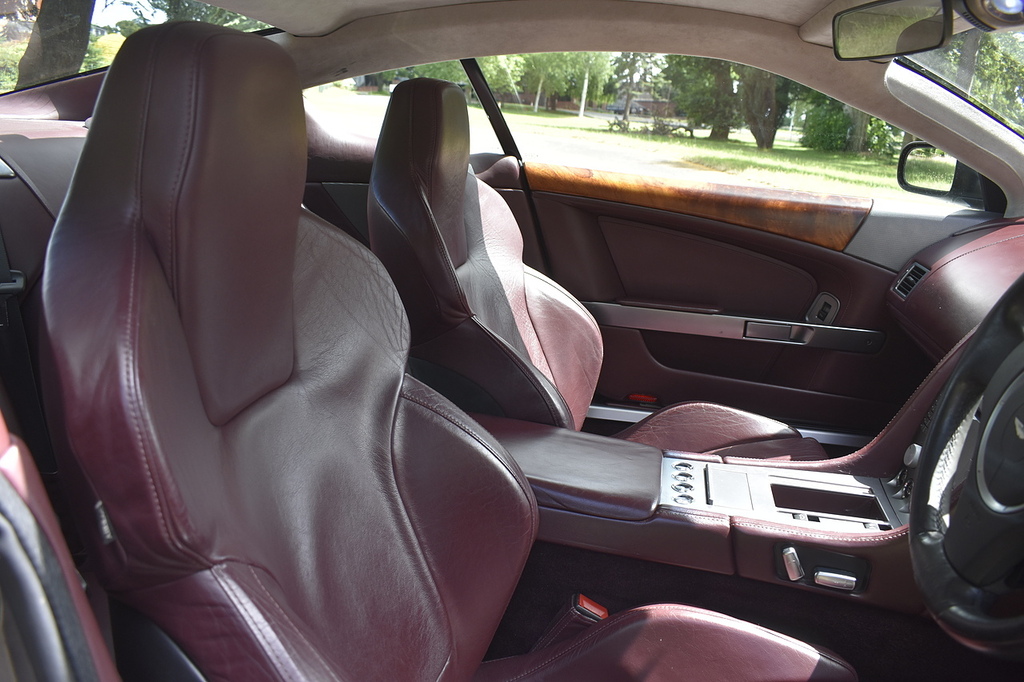 Aston Martin DB9 5.9L Sat Nav Burgundy Leather 19 Inch Alloys Silver #37