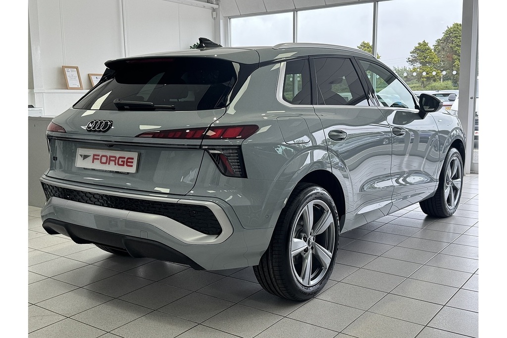 Audi Q3 40 Tfsi Quattro Black Ed S Tronic 20 Alloy Grey #9