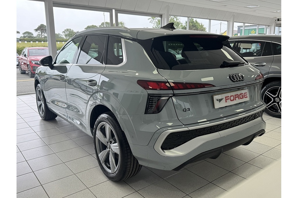 Audi Q3 40 Tfsi Quattro Black Ed S Tronic 20 Alloy Grey #7