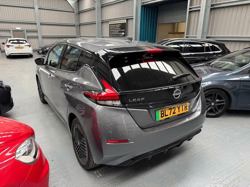 Nissan Leaf 59kwh-e-n-connecta-auto-5dr Grey #4