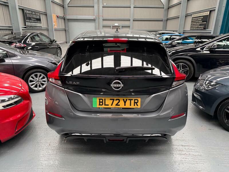 Nissan Leaf 59kwh-e-n-connecta-auto-5dr Grey #3